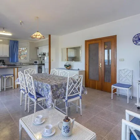 Bellamar A - 10 Personas En Primera Linea De Mar En Llanca. - Es-228-11 Holiday home *