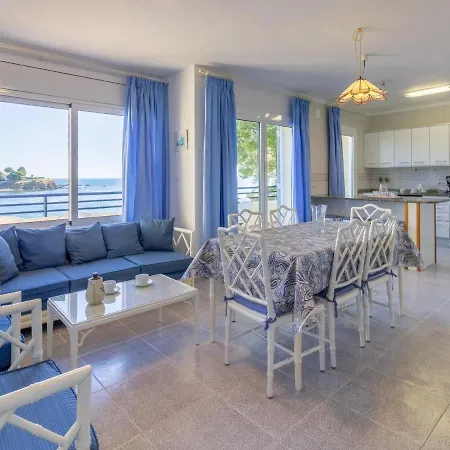 Bellamar A - 10 Personas En Primera Linea De Mar En Llanca. - Es-228-11 Holiday home