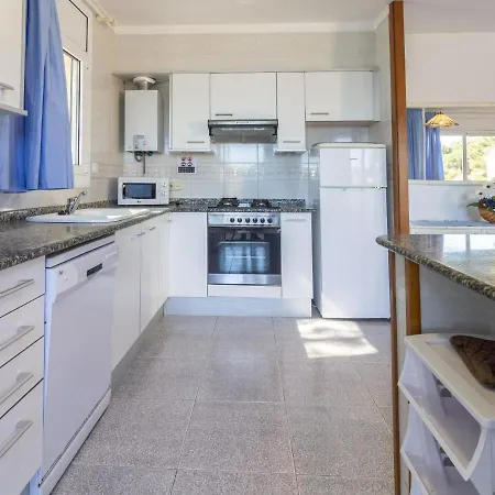 Bellamar A - 10 Personas En Primera Linea De Mar En Llanca. - Es-228-11 Holiday home