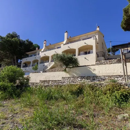 Holiday home Bellamar A - 10 Personas En Primera Linea De Mar En Llanca. - Es-228-11 *