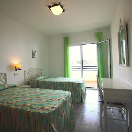 Holiday home Bellamar A - 10 Personas En Primera Linea De Mar En Llanca. - Es-228-11