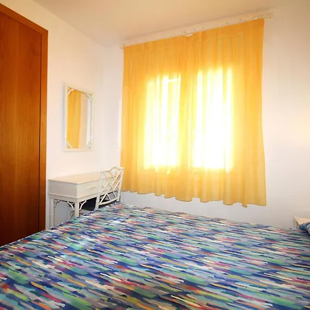 Bellamar A - 10 Personas En Primera Linea De Mar En Llanca. - Es-228-11 Holiday home Llanca