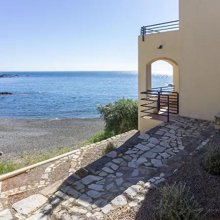 Holiday home Bellamar A - 10 Personas En Primera Linea De Mar En Llanca. - Es-228-11 Llanca